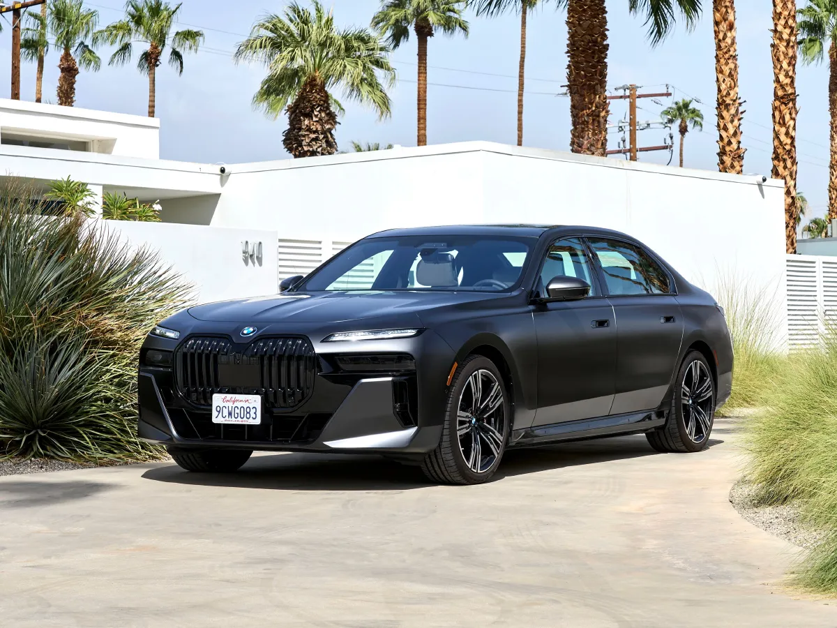 BMW i7,autocango,china used car exporter,china ev exporter,chinese used car exporter,chinese used ev exporter