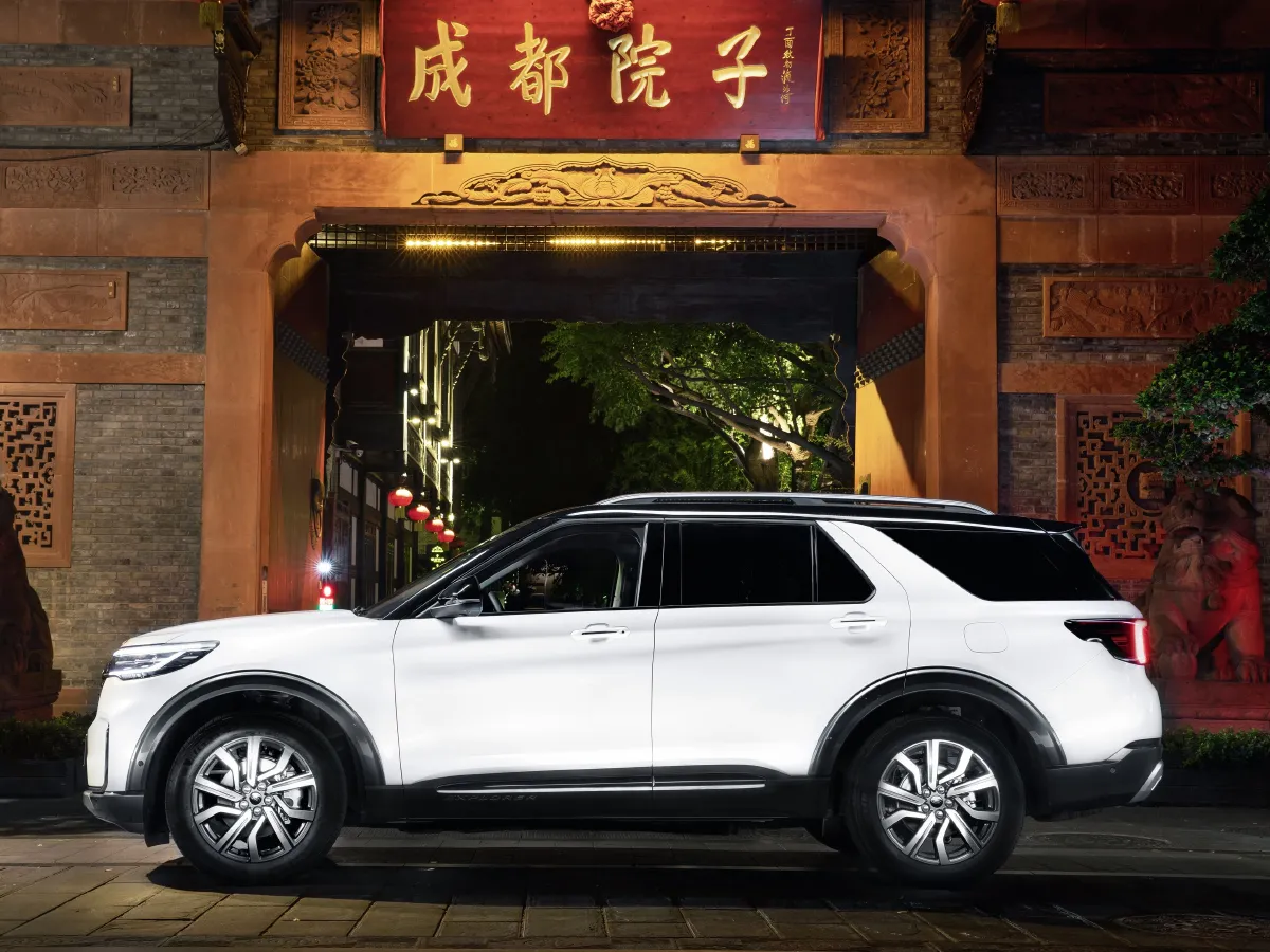 Ford Explorer,autocango,china used car exporter,china ev exporter,chinese used car exporter,chinese used ev exporter