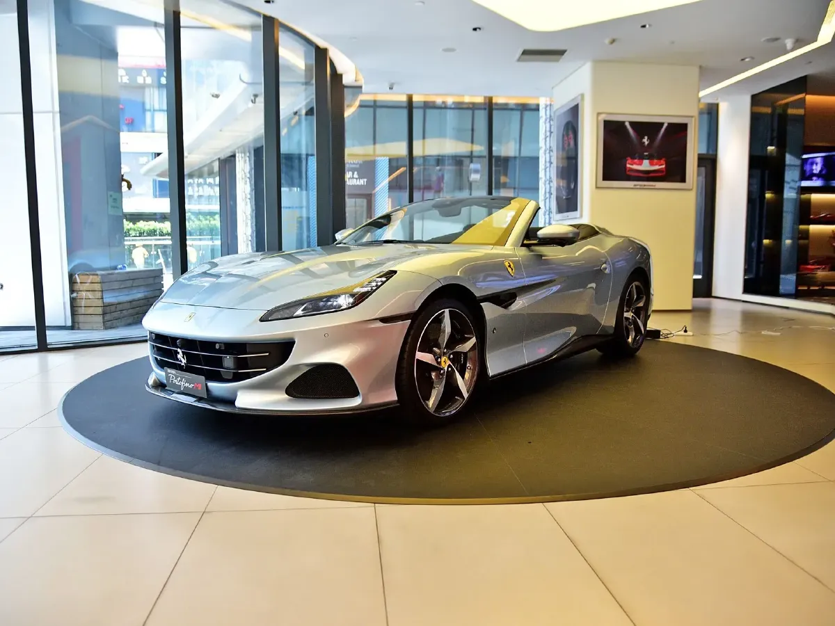 Ferrari Portofino,autocango,china used car exporter,china ev exporter,chinese used car exporter,chinese used ev exporter