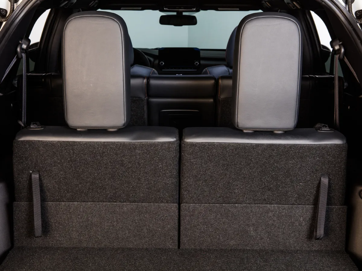 Mitsubishi Outlander,autocango,china used car exporter,china ev exporter,chinese used car exporter,chinese used ev exporter