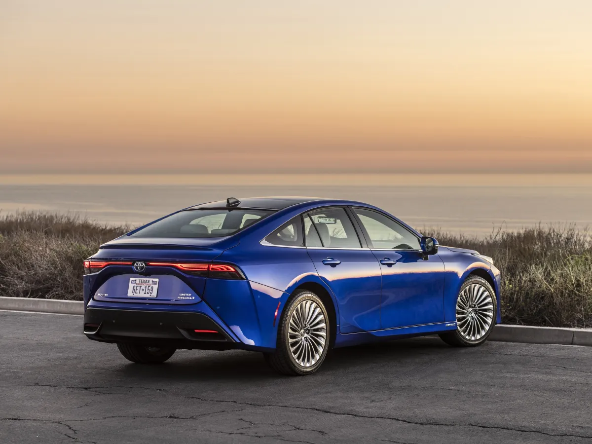 2023 Toyota Mirai,autocango,china used car exporter,china ev exporter,chinese used car exporter,chinese used ev exporter