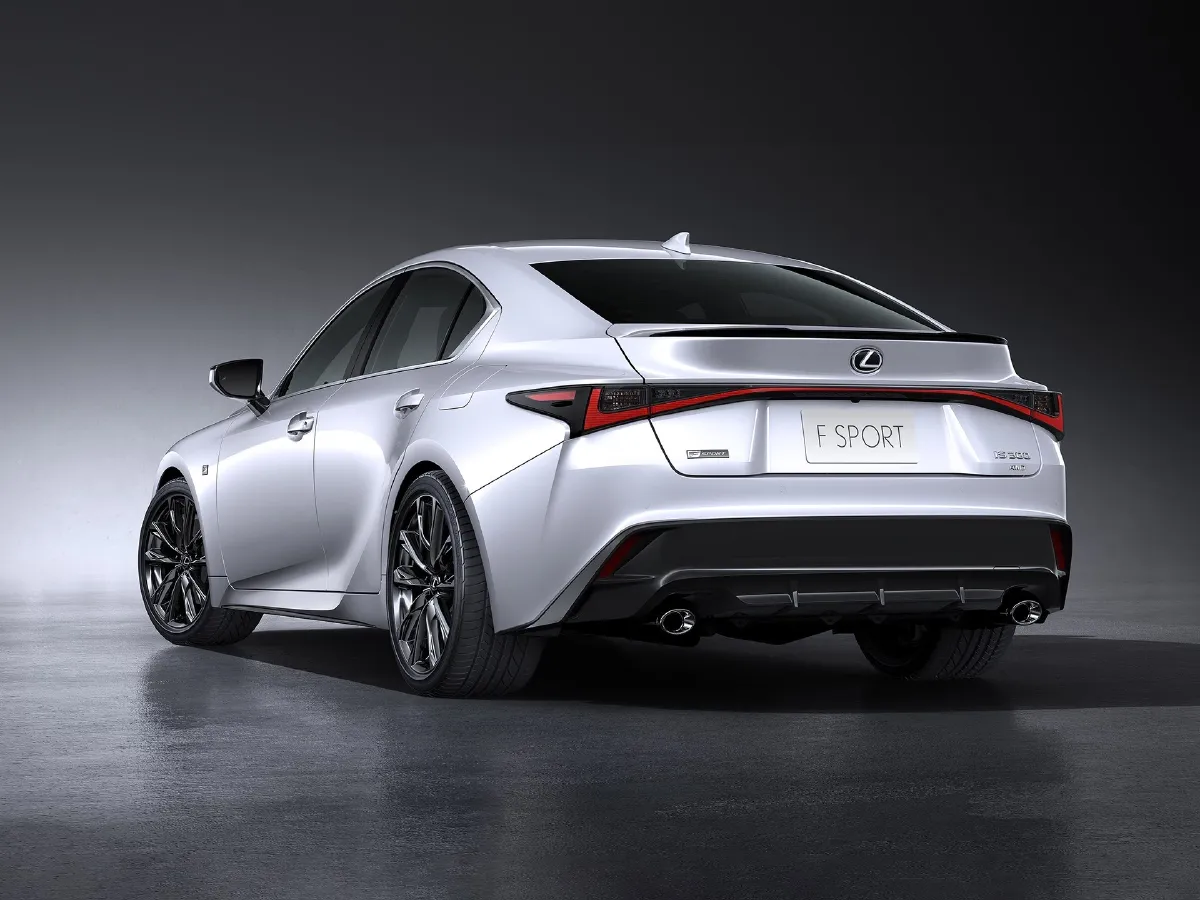 Lexus IS,autocango,china used car exporter,china ev exporter,chinese used car exporter,chinese used ev exporter