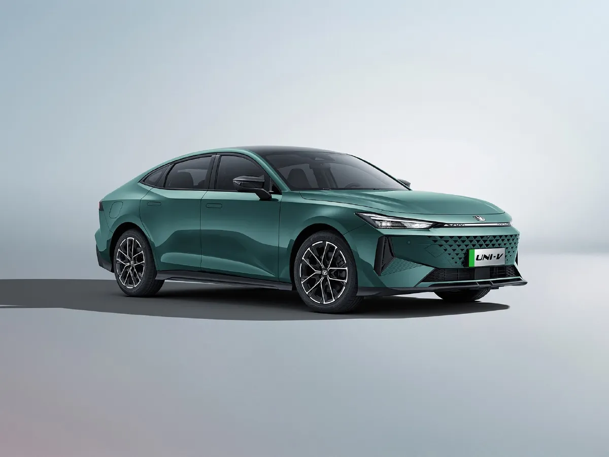 ChangAn UNI-V iDD,autocango,china used car exporter,china ev exporter,chinese used car exporter,chinese used ev exporter ChangAn UNI-V iDD,autocango,china used car exporter,china ev exporter,chinese used car exporter,chinese used ev exporter