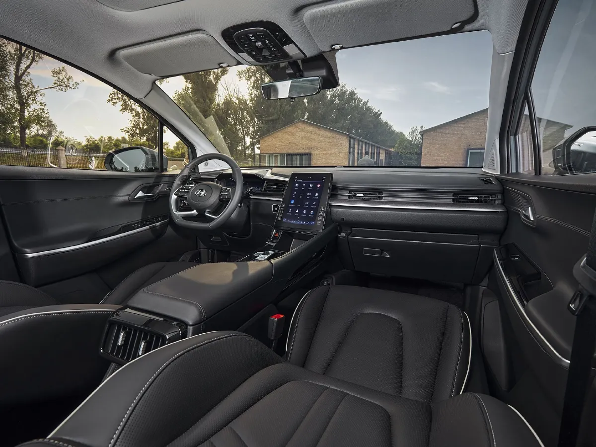 Hyundai Custo,autocango,china used car exporter,china ev exporter,chinese used car exporter,chinese used ev exporter