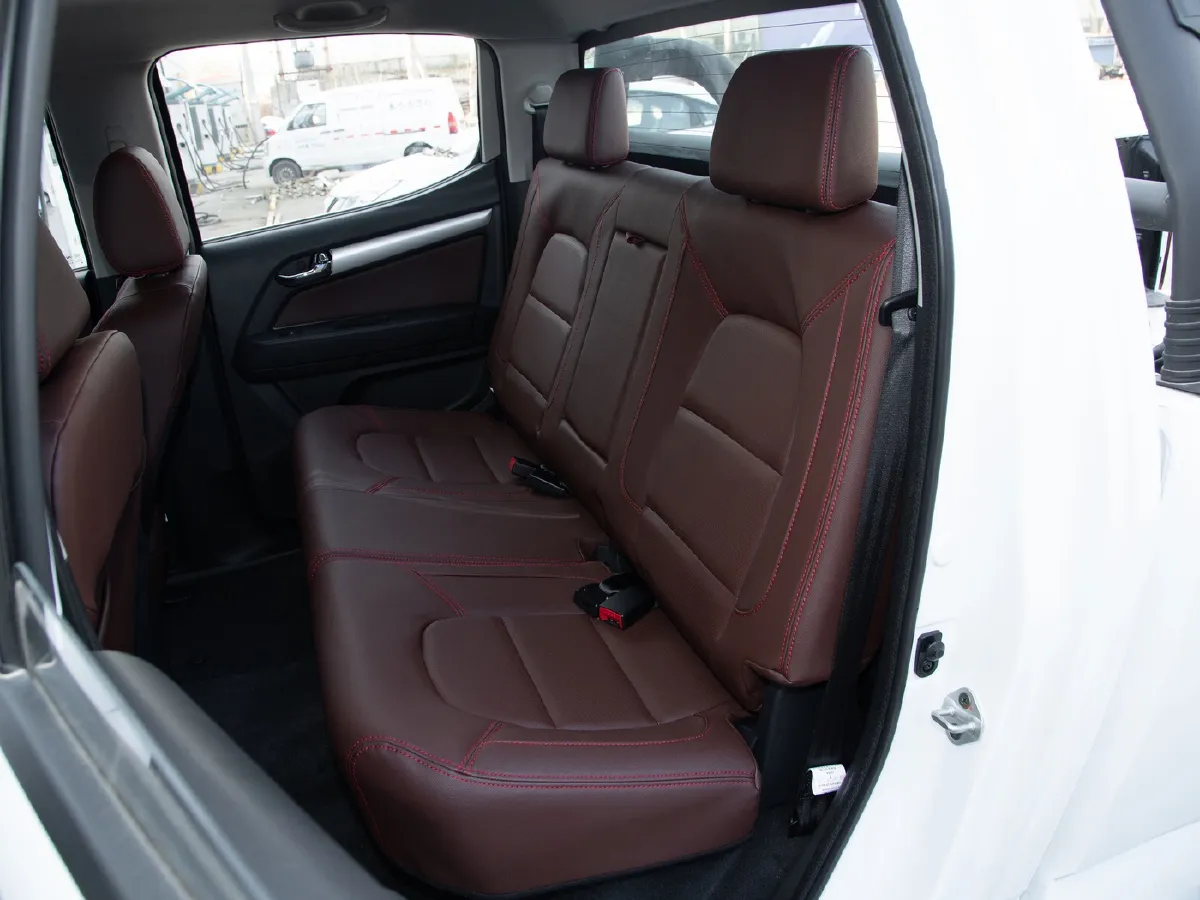 Isuzu Taga,autocango,china used car exporter,china ev exporter,chinese used car exporter,chinese used ev exporter