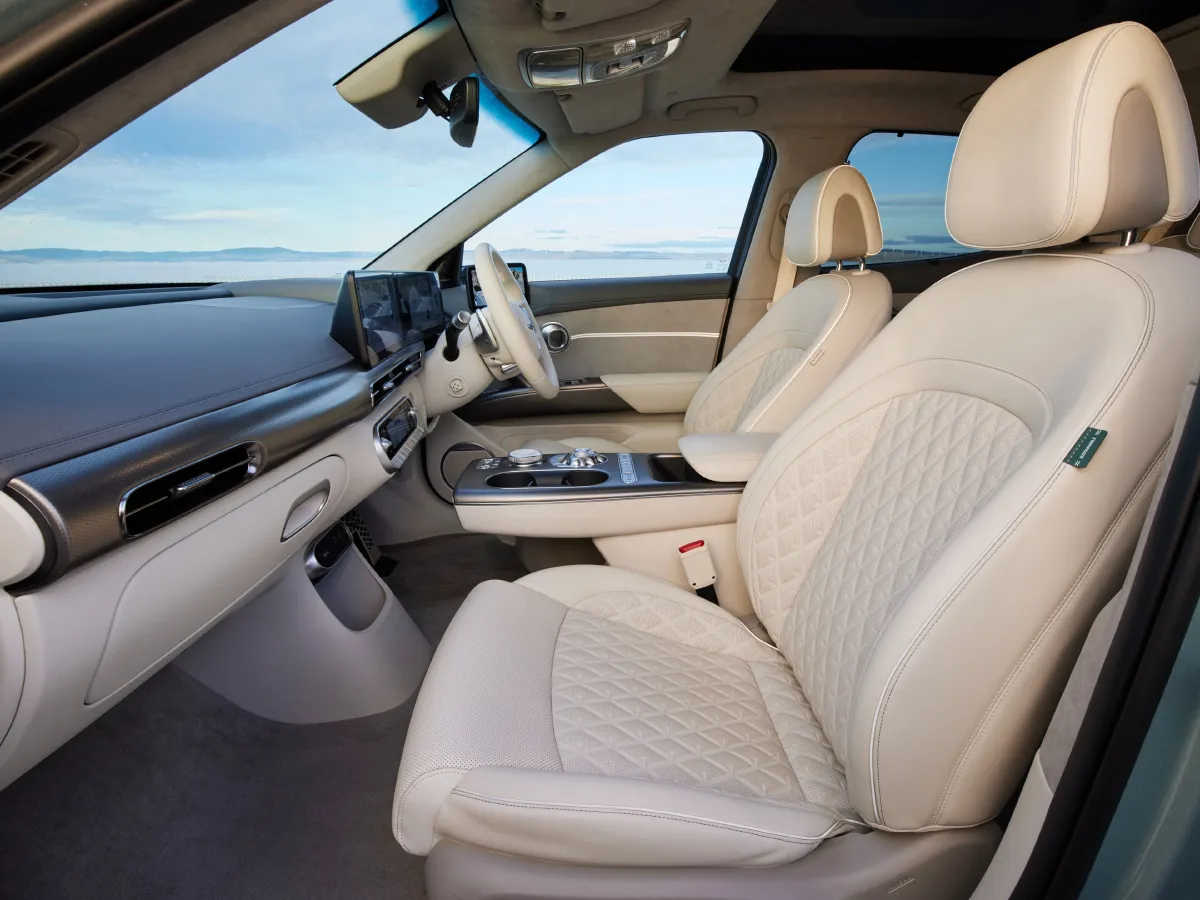 Genesis GV60,autocango,china used car exporter,china ev exporter,chinese used car exporter,chinese used ev exporter