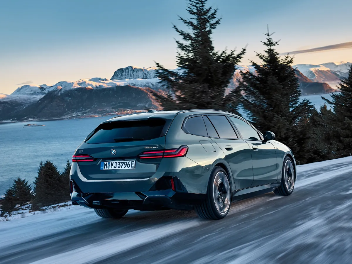 BMW i5,autocango,china used car exporter,china ev exporter,chinese used car exporter,chinese used ev exporter