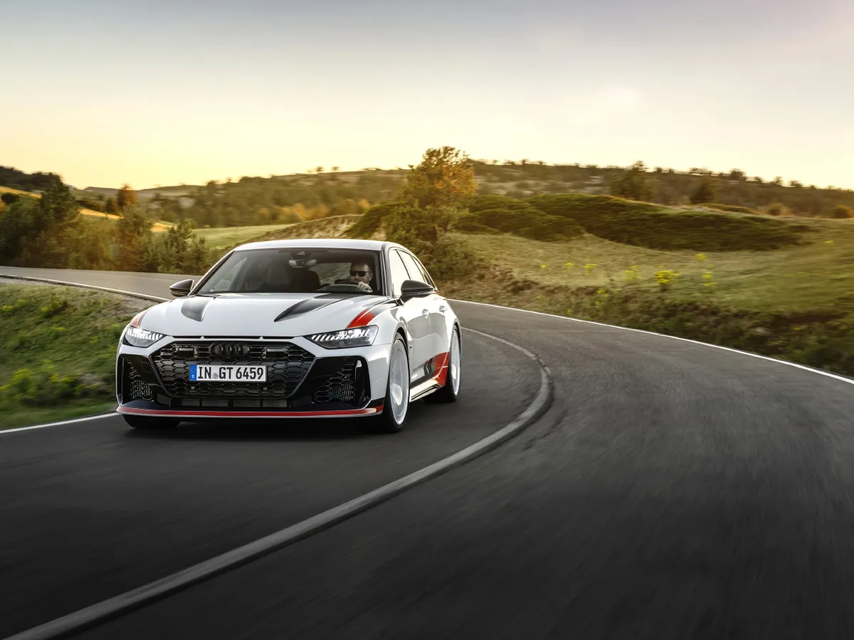 Audi RS 6,autocango,china used car exporter,china ev exporter,chinese used car exporter,chinese used ev exporter