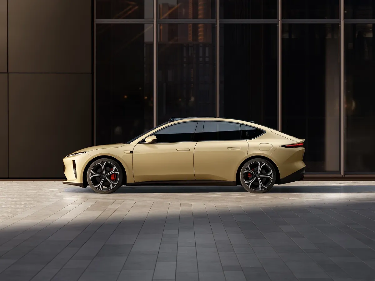 NIO ET5,autocango,china used car exporter,china ev exporter,chinese used car exporter,chinese used ev exporter