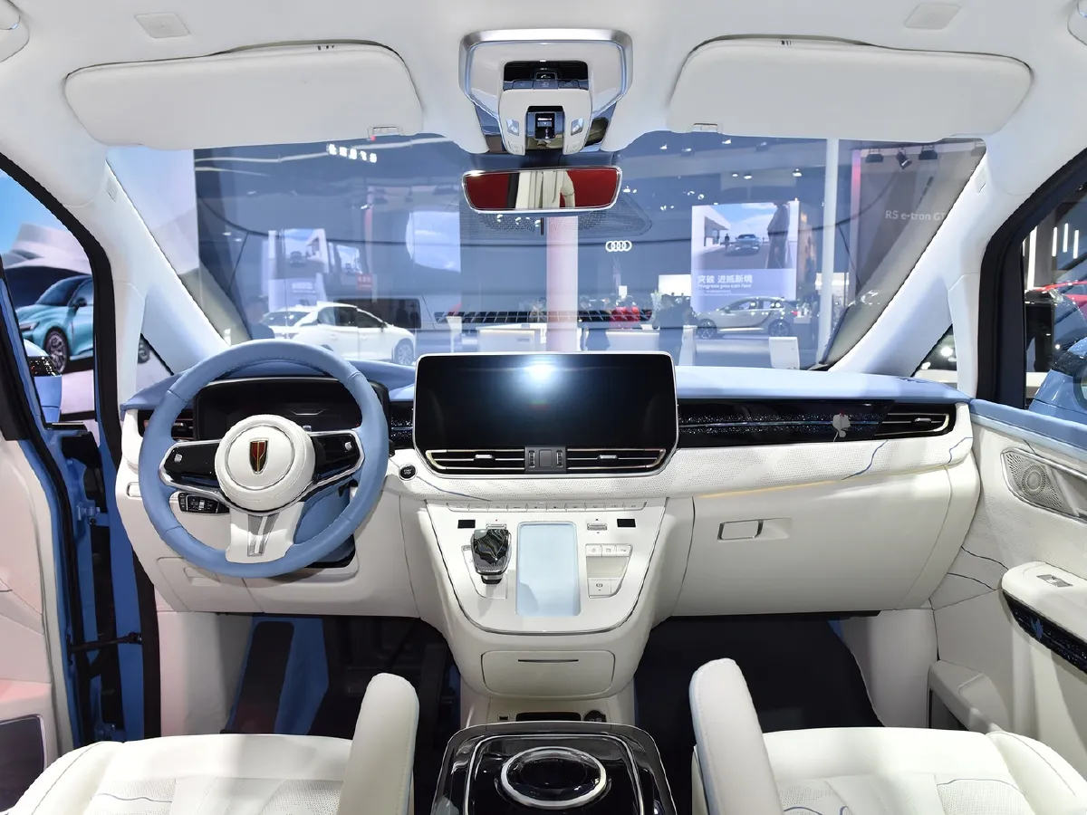 HongQi HQ9,autocango,china used car exporter,china ev exporter,chinese used car exporter,chinese used ev exporter