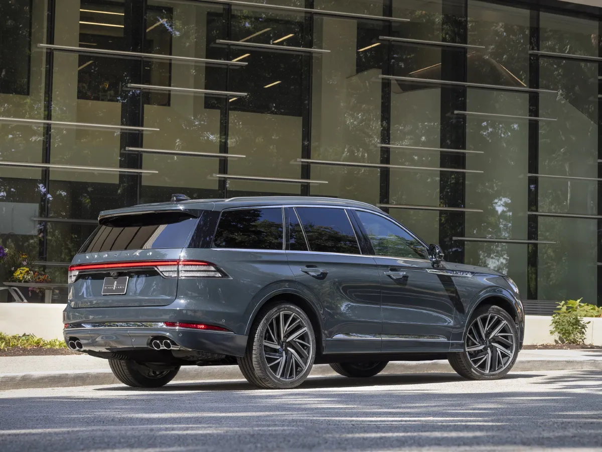 Lincoln Aviator,autocango,china used car exporter,china ev exporter,chinese used car exporter,chinese used ev exporter