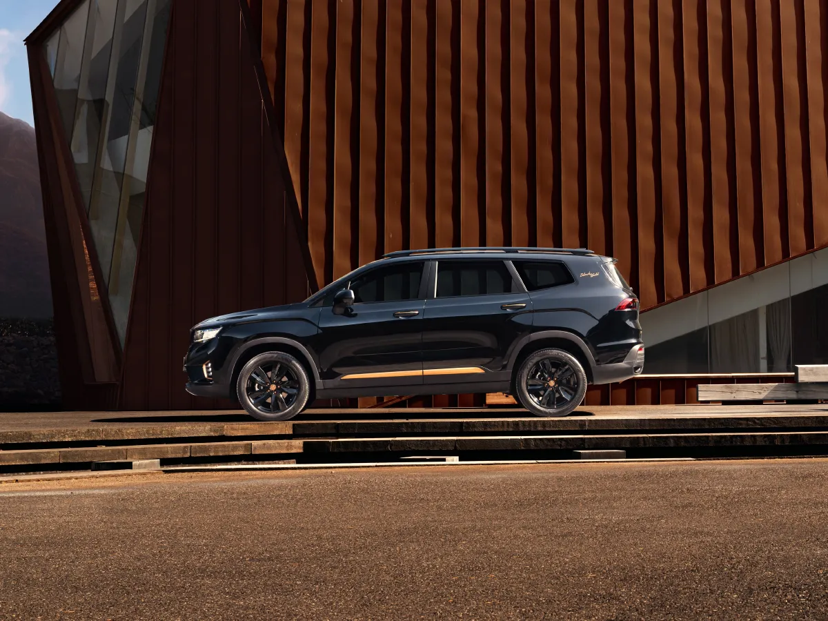 Geely Okavango,autocango,china used car exporter,china ev exporter,chinese used car exporter,chinese used ev exporter