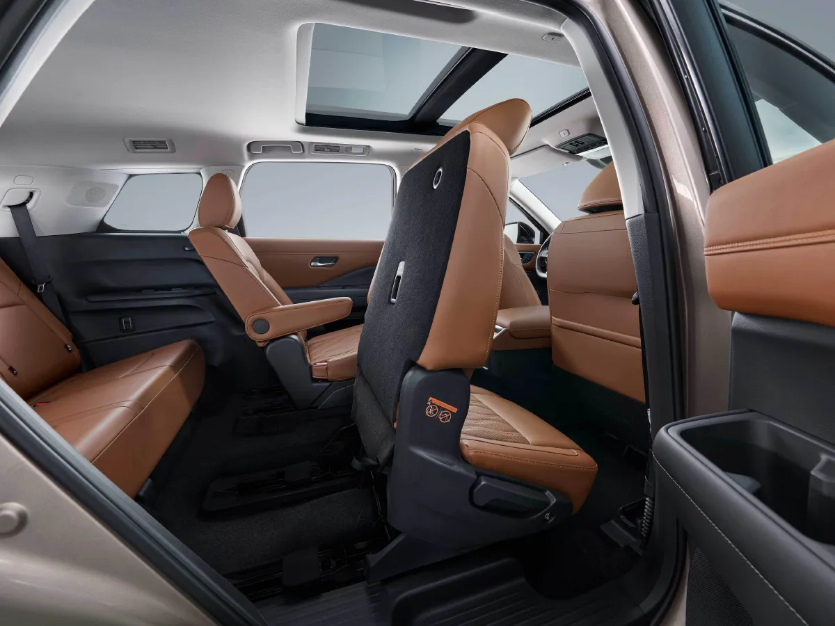 Nissan Pathfinder,autocango,china used car exporter,china ev exporter,chinese used car exporter,chinese used ev exporter