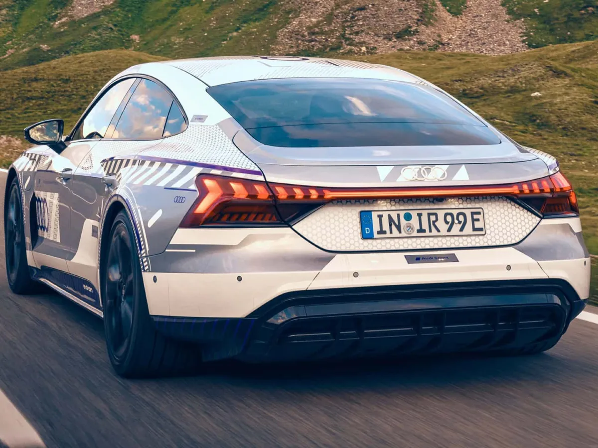 2023 Audi RS e-tron GT 2AT BEV 93.4KWH,autocango,china used car exporter,china ev exporter,chinese used car exporter,chinese used ev exporter