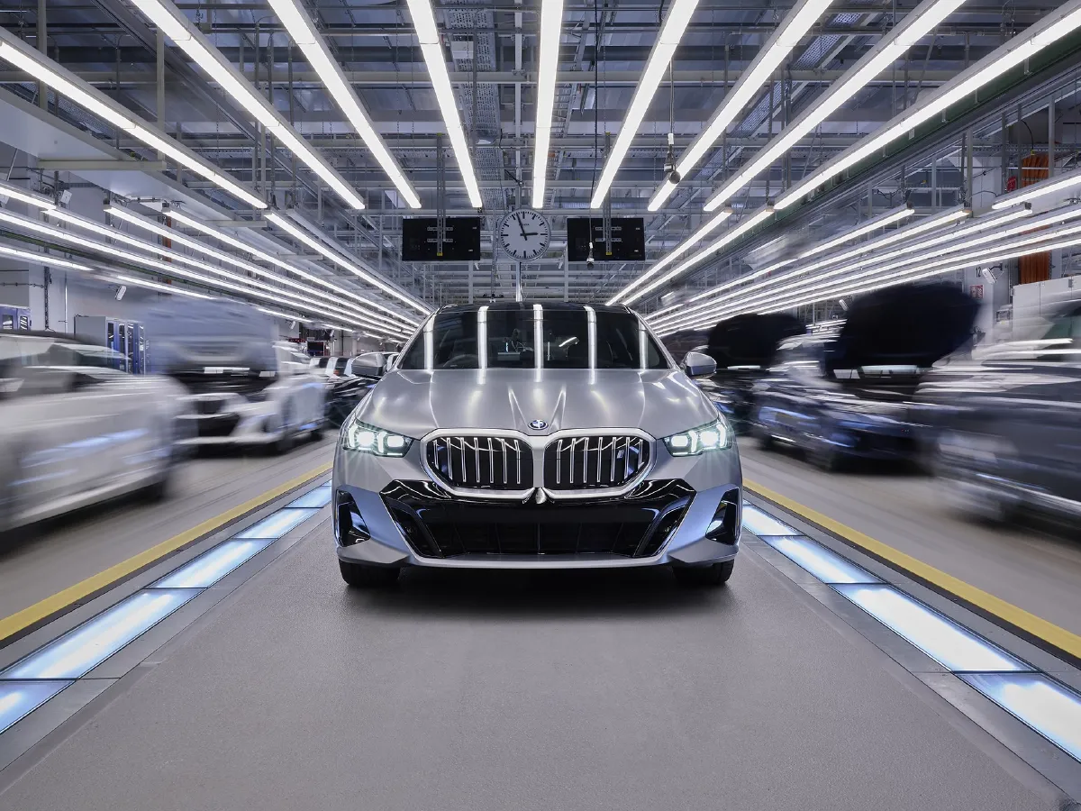 BMW i5,autocango,china used car exporter,china ev exporter,chinese used car exporter,chinese used ev exporter
