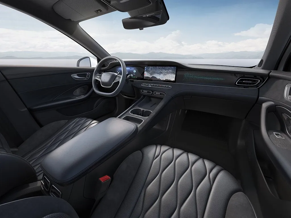 Roewe D7,autocango,china used car exporter,china ev exporter,chinese used car exporter,chinese used ev exporter