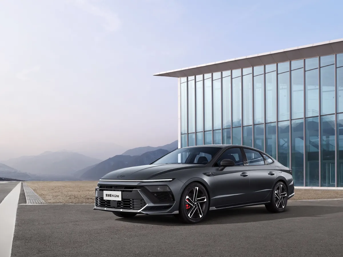 Hyundai Sonata,autocango,china used car exporter,china ev exporter,chinese used car exporter,chinese used ev exporter