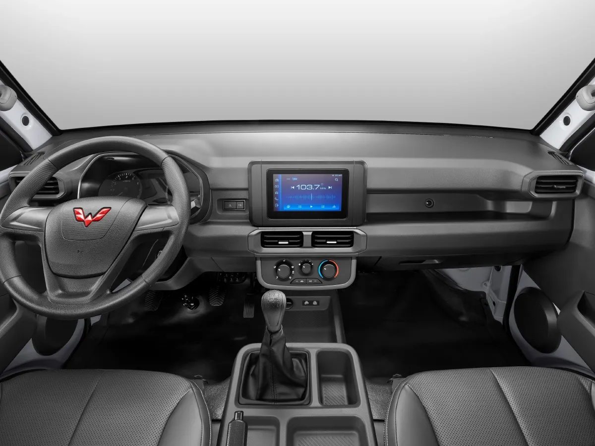 WuLing Loong Truck,autocango,china used car exporter,china ev exporter,chinese used car exporter,chinese used ev exporter