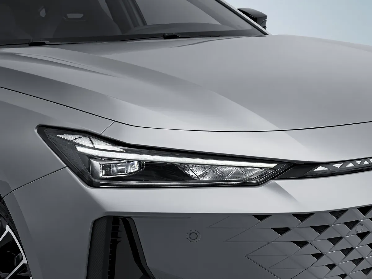 ChangAn UNI-V iDD,autocango,china used car exporter,china ev exporter,chinese used car exporter,chinese used ev exporter ChangAn UNI-V iDD,autocango,china used car exporter,china ev exporter,chinese used car exporter,chinese used ev exporter