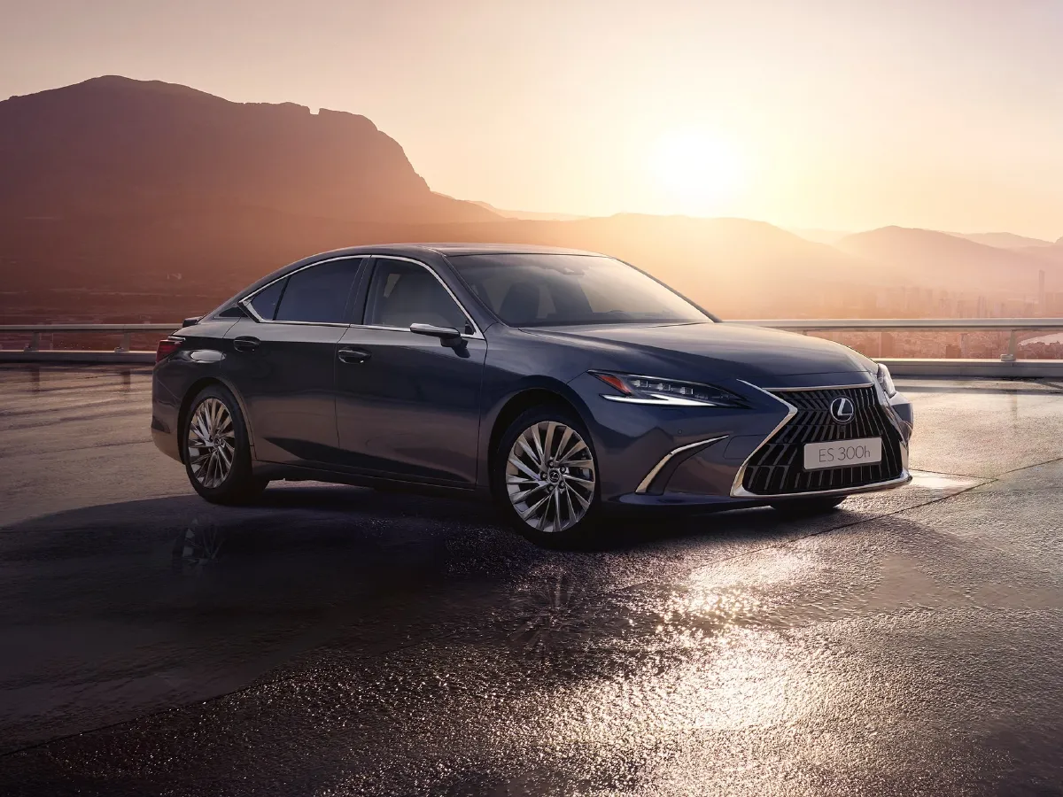 Lexus ES,autocango,china used car exporter,china ev exporter,chinese used car exporter,chinese used ev exporter