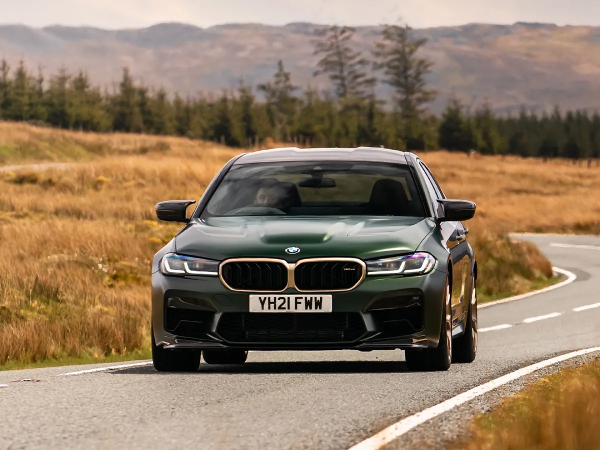 2012 BMW M5 4.4T 560HP V8 7DCT,autocango,china used car exporter,china ev exporter,chinese used car exporter,chinese used ev exporter