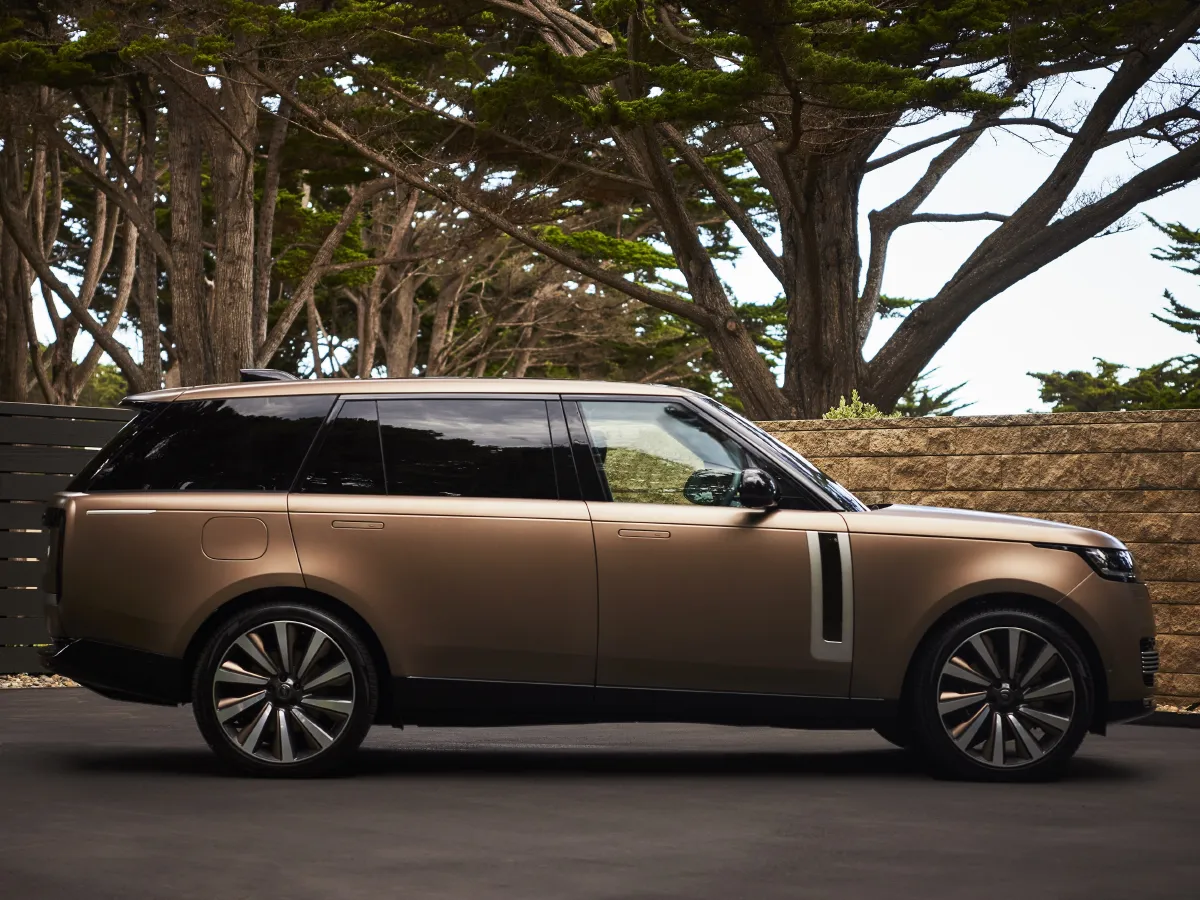 Land Rover Range Rover,autocango,china used car exporter,china ev exporter,chinese used car exporter,chinese used ev exporter