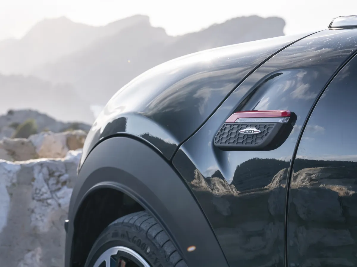 MINI JCW,autocango,china used car exporter,china ev exporter,chinese used car exporter,chinese used ev exporter