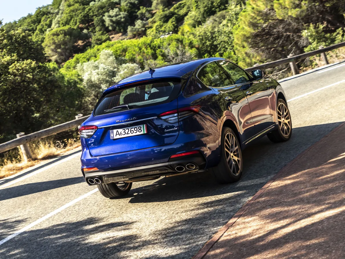 Maserati Levante,autocango,china used car exporter,china ev exporter,chinese used car exporter,chinese used ev exporter