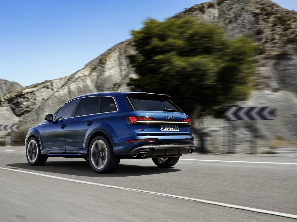 Audi Q7,autocango,china used car exporter,china ev exporter,chinese used car exporter,chinese used ev exporter