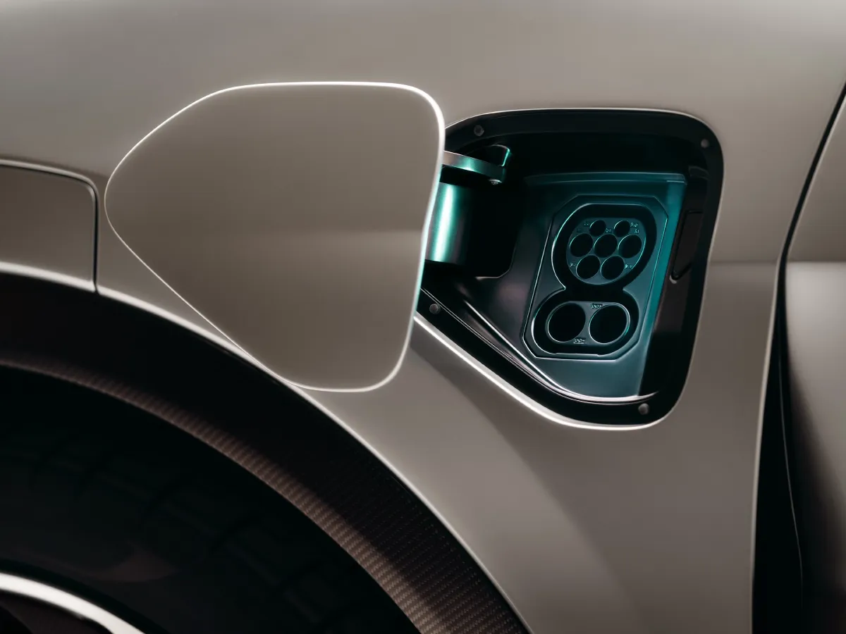 Lotus ELETRE,autocango,china used car exporter,china ev exporter,chinese used car exporter,chinese used ev exporter