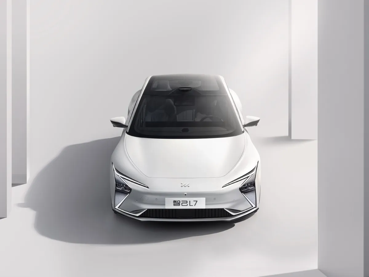 IM L7,autocango,china used car exporter,china ev exporter,chinese used car exporter,chinese used ev exporter