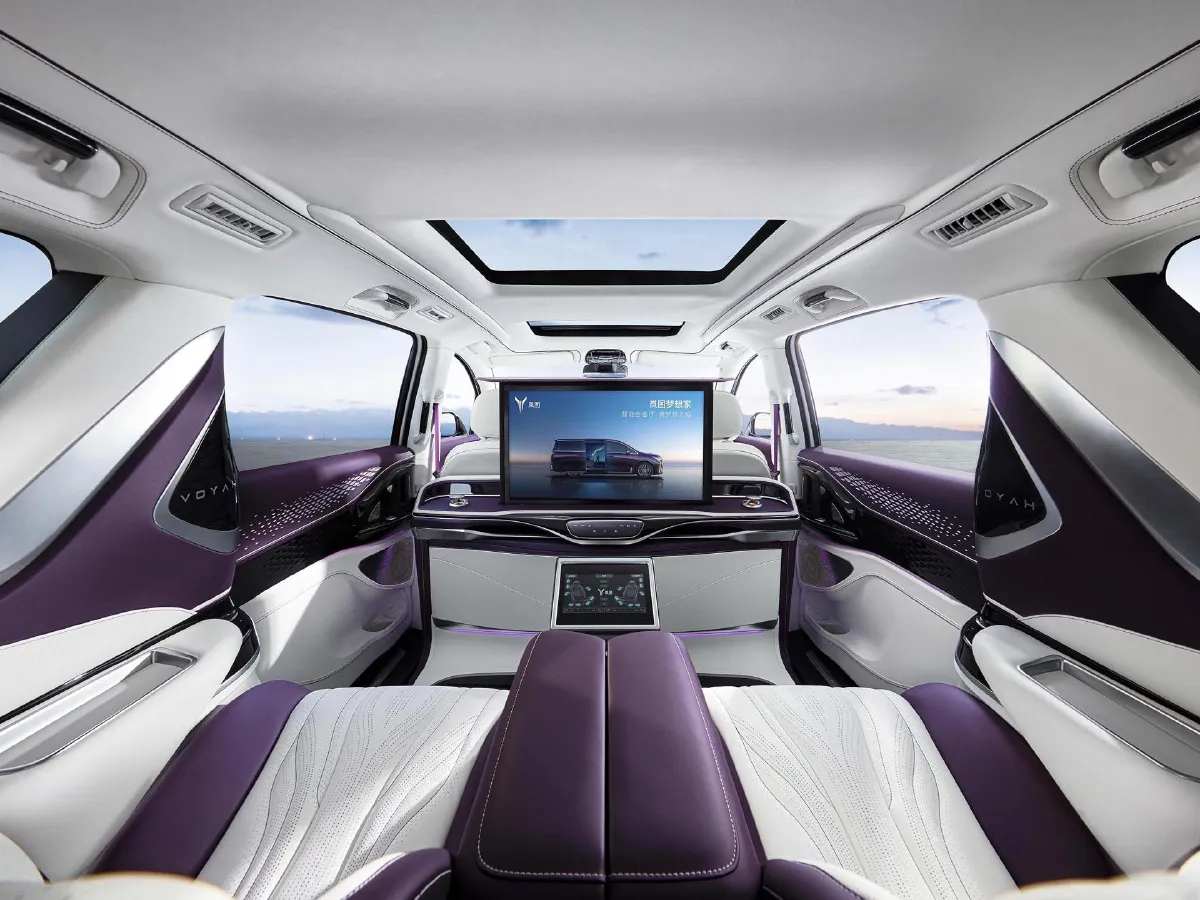 Voyah Dream,autocango,china used car exporter,china ev exporter,chinese used car exporter,chinese used ev exporter