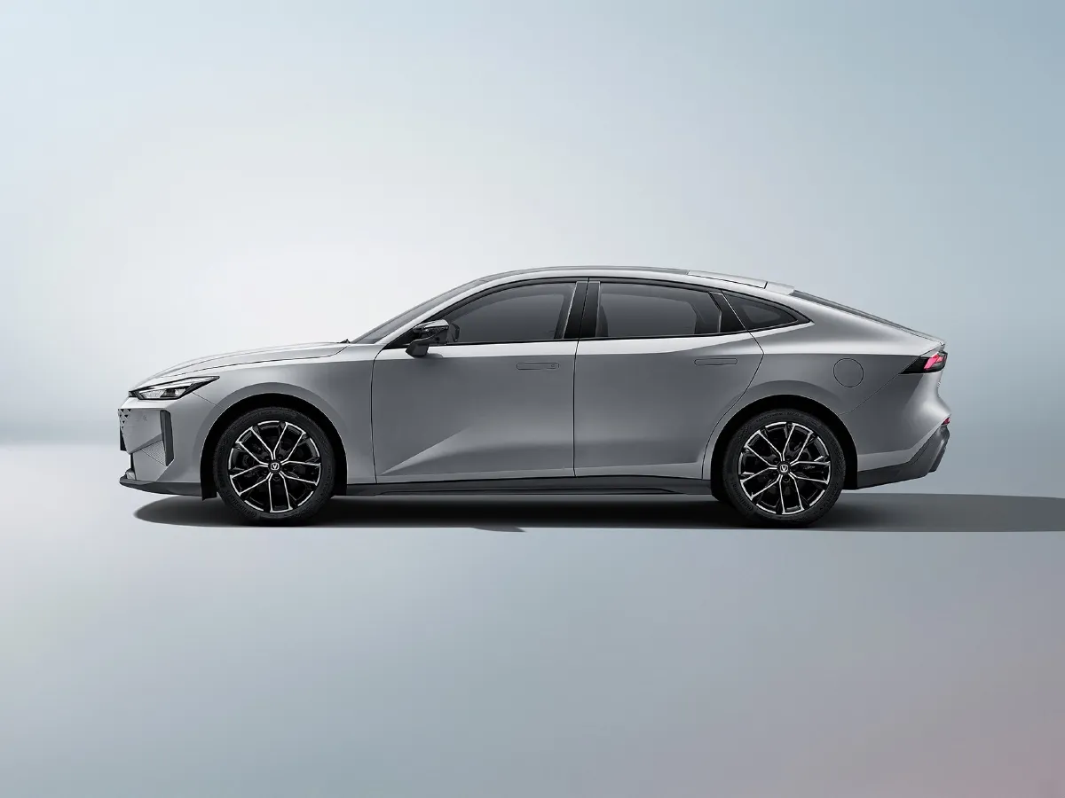 ChangAn UNI-V iDD,autocango,china used car exporter,china ev exporter,chinese used car exporter,chinese used ev exporter ChangAn UNI-V iDD,autocango,china used car exporter,china ev exporter,chinese used car exporter,chinese used ev exporter