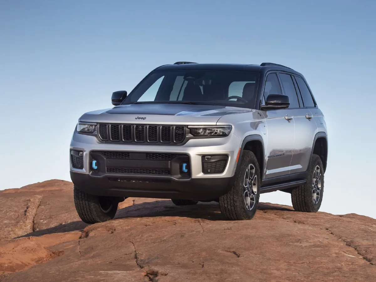 Jeep Grand Cherokee 4XE,autocango,china used car exporter,china ev exporter,chinese used car exporter,chinese used ev exporter
