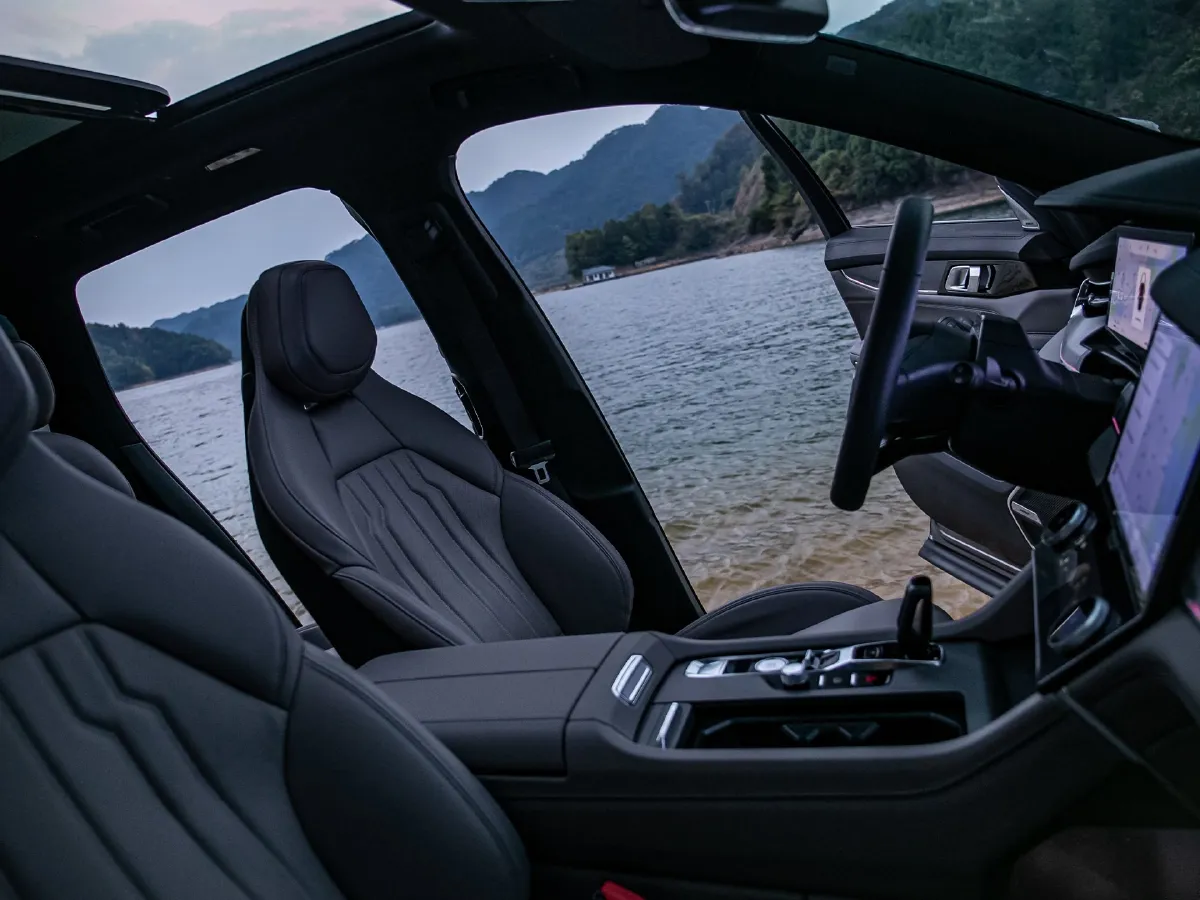 LYNK&CO 09 EM-P,autocango,china used car exporter,china ev exporter,chinese used car exporter,chinese used ev exporter