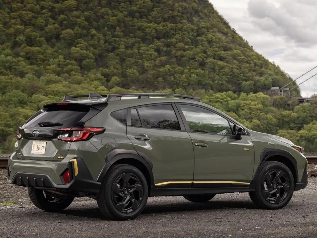 Subaru Crosstrek,autocango,china used car exporter,china ev exporter,chinese used car exporter,chinese used ev exporter