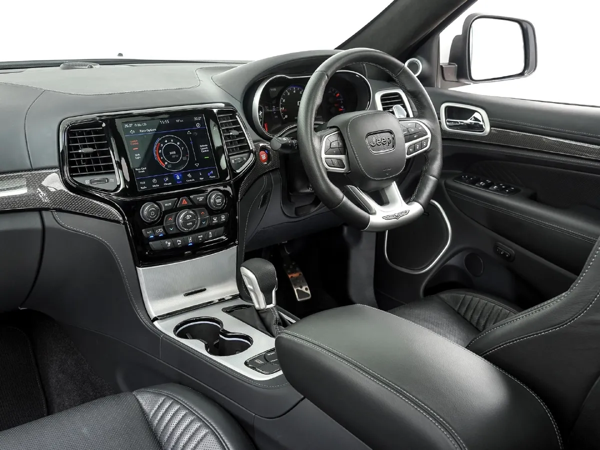 Jeep Grand Cherokee,autocango,china used car exporter,china ev exporter,chinese used car exporter,chinese used ev exporter