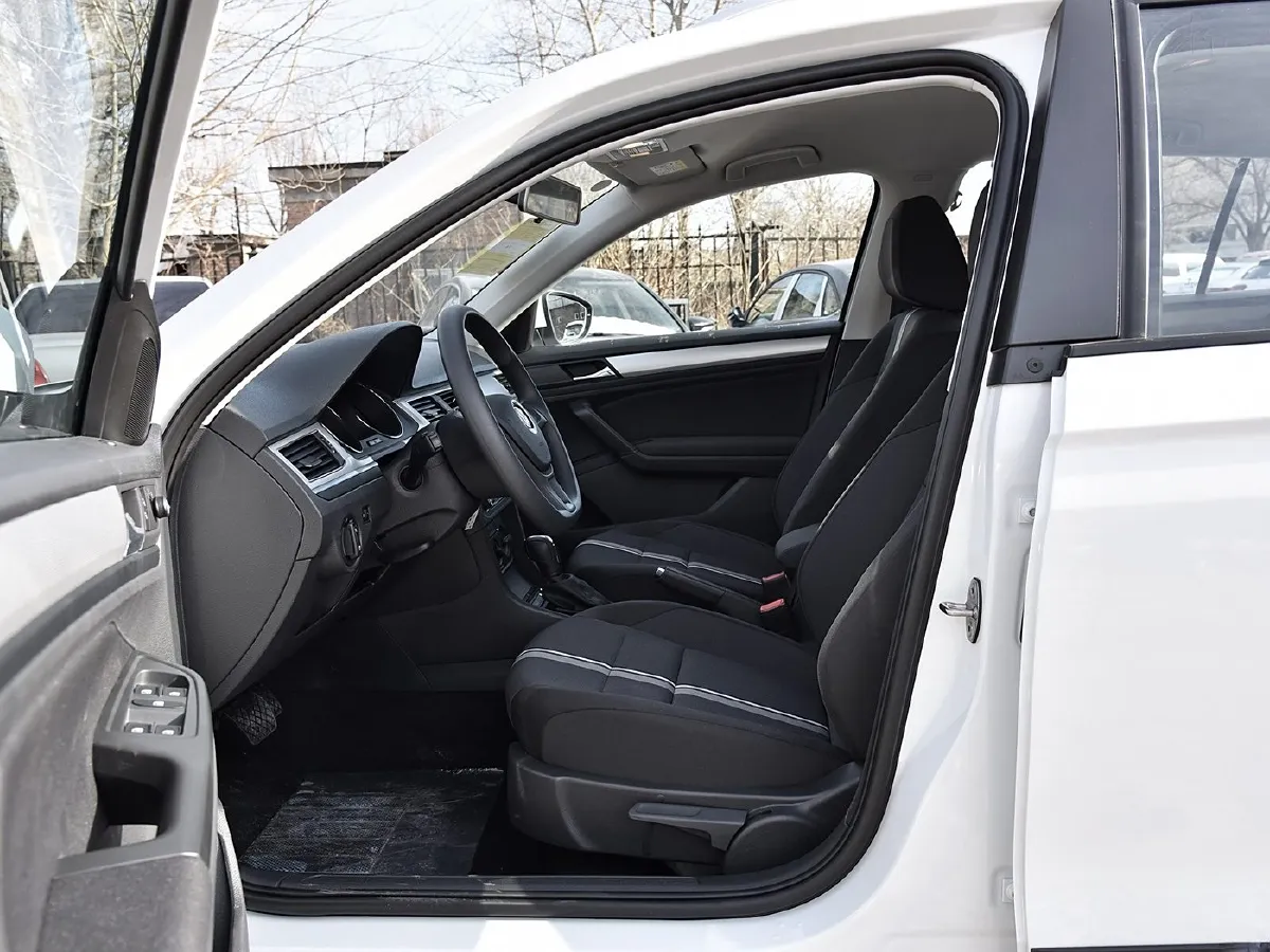 Volkswagen C-Trek,autocango,china used car exporter,china ev exporter,chinese used car exporter,chinese used ev exporter Volkswagen C-Trek,autocango,china used car exporter,china ev exporter,chinese used car exporter,chinese used ev exporter