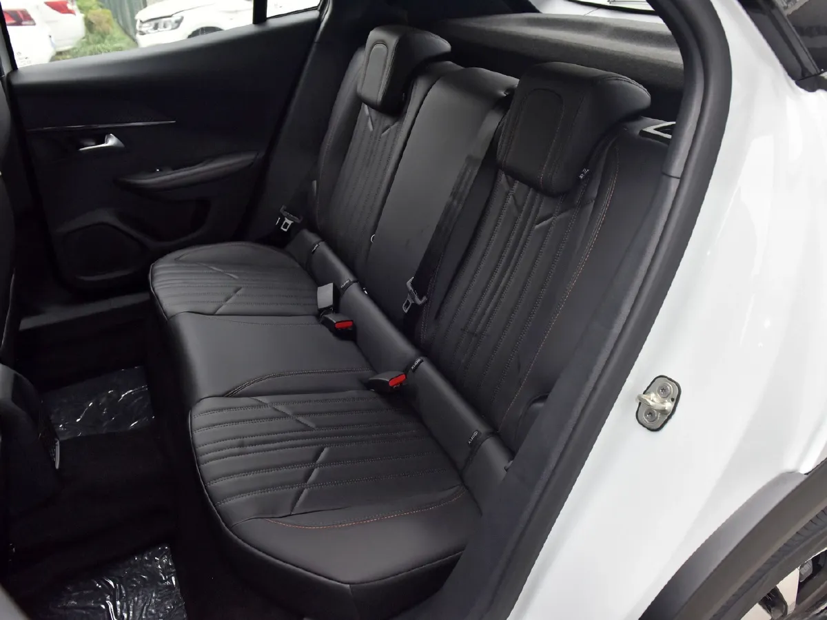 Peugeot 2008,autocango,china used car exporter,china ev exporter,chinese used car exporter,chinese used ev exporter