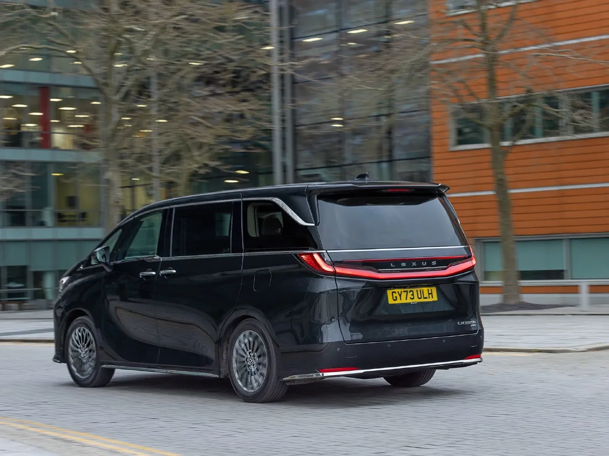 Lexus LM,autocango,china used car exporter,china ev exporter,chinese used car exporter,chinese used ev exporter