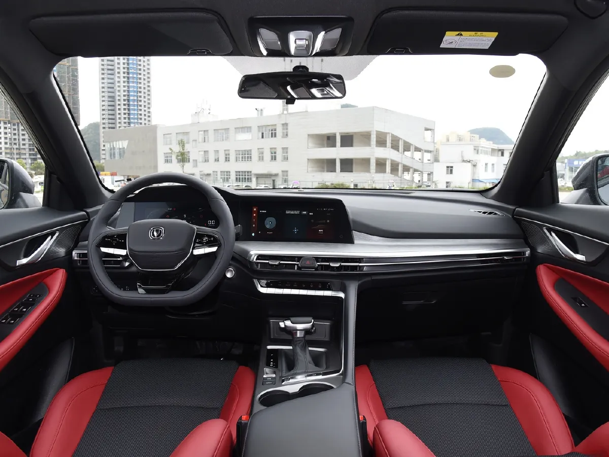 2021 ChangAn CS35 Plus 1.4T 160HP L4 7DCT,autocango,china used car exporter,china ev exporter,chinese used car exporter,chinese used ev exporter