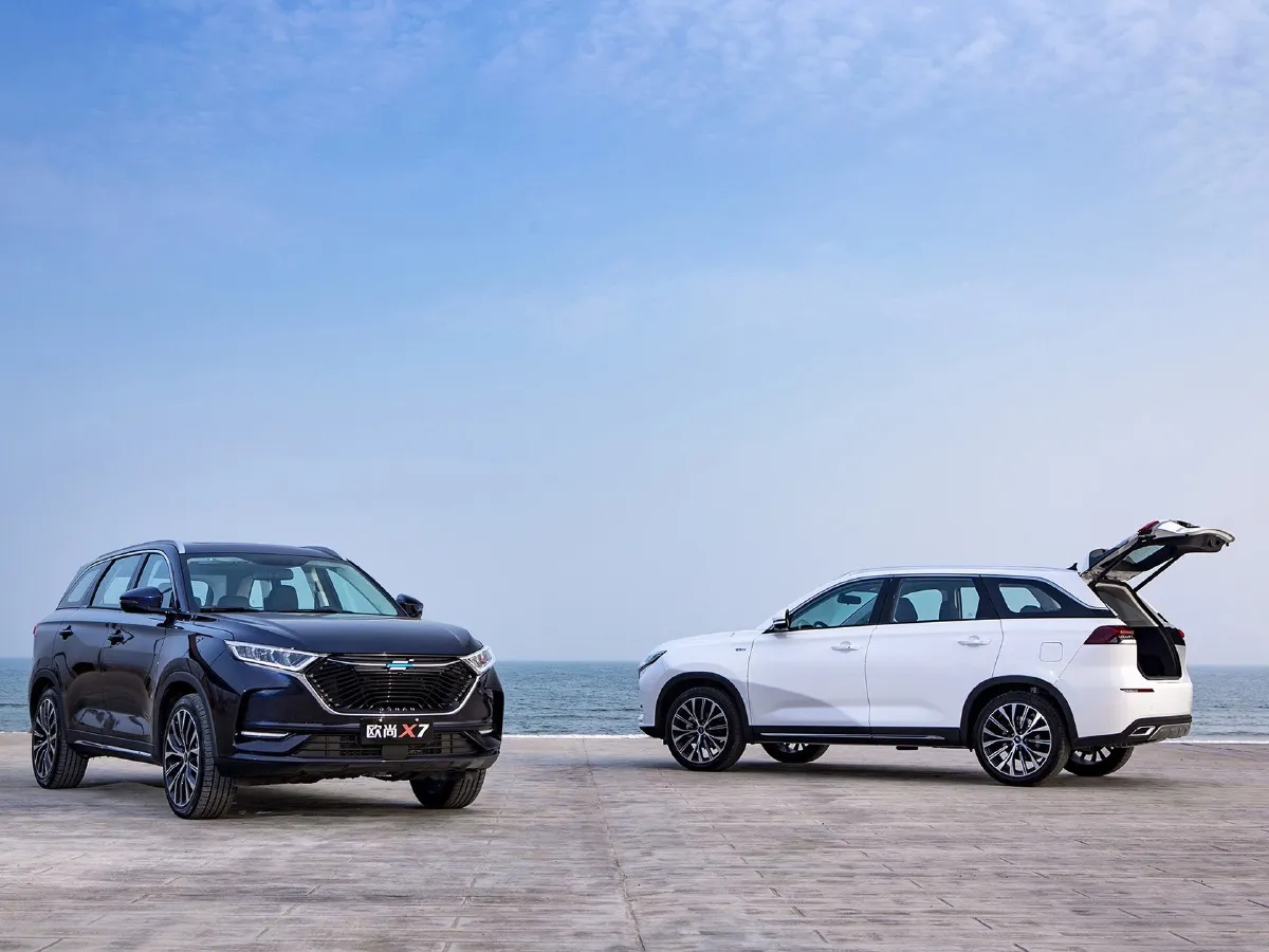 2021 ChangAn Oshan X7 1.5T 178HP L4 6MT,autocango,china used car exporter,china ev exporter,chinese used car exporter,chinese used ev exporter