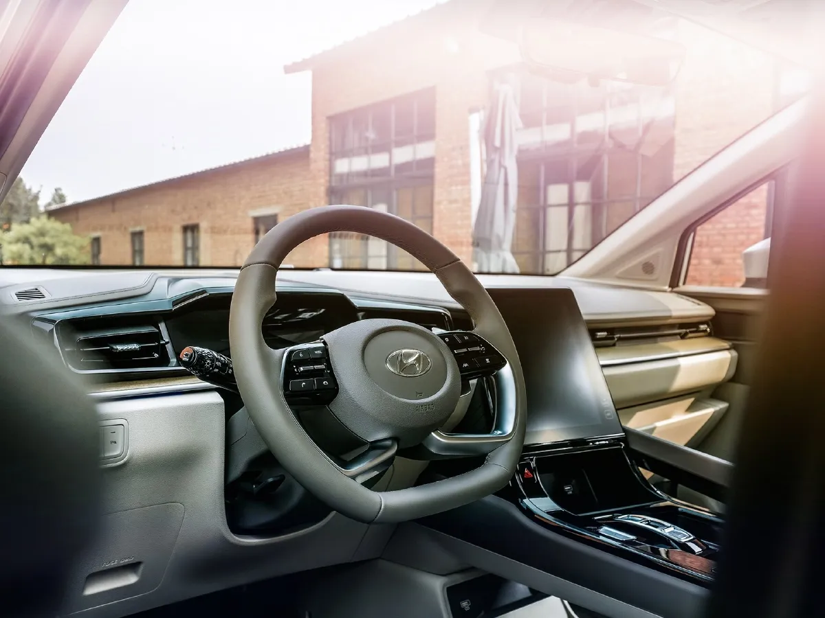 Hyundai Custo,autocango,china used car exporter,china ev exporter,chinese used car exporter,chinese used ev exporter