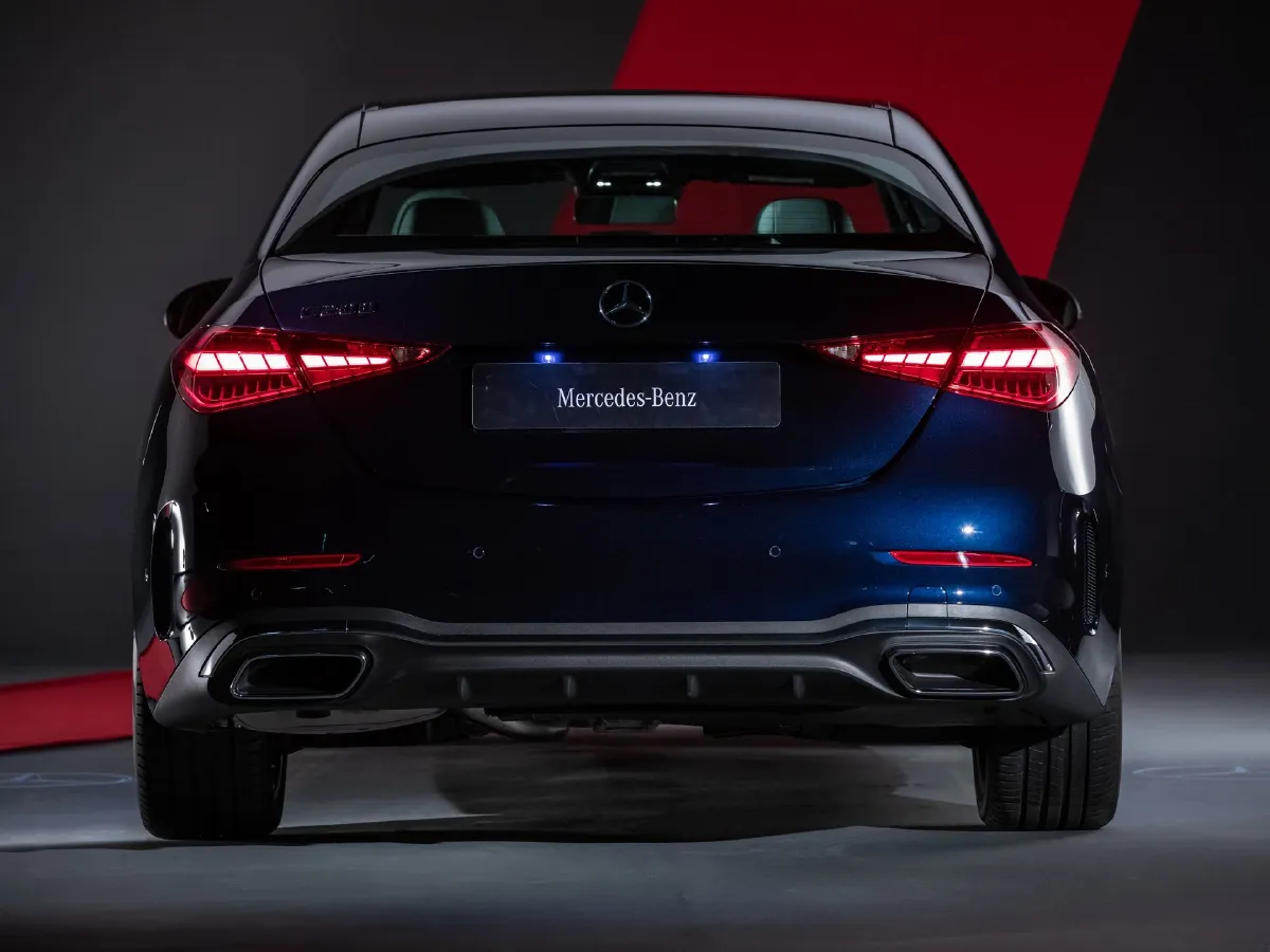 Mercedes-Benz C Class,autocango,china used car exporter,china ev exporter,chinese used car exporter,chinese used ev exporter