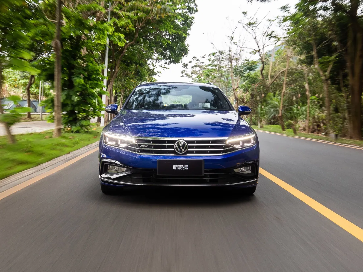 Volkswagen Alltrack,autocango,china used car exporter,china ev exporter,chinese used car exporter,chinese used ev exporter