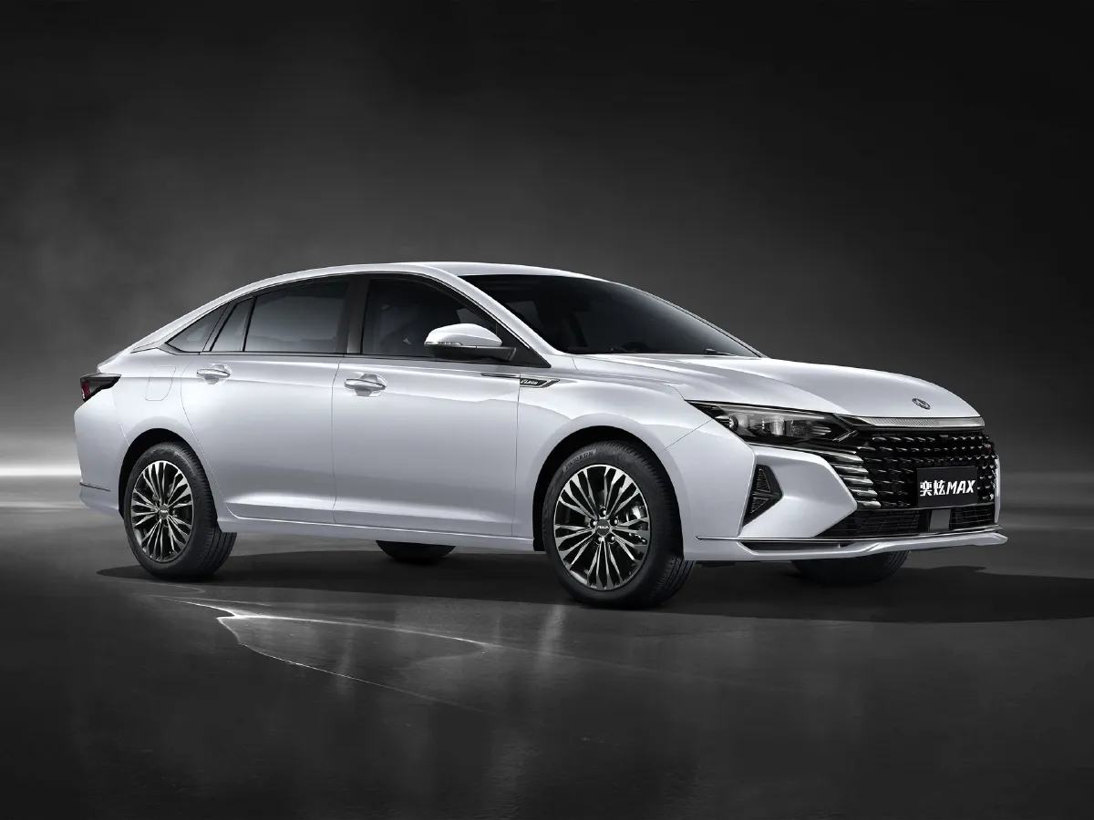 DongFeng Aeolus YiXuan MAX,autocango,china used car exporter,china ev exporter,chinese used car exporter,chinese used ev exporter