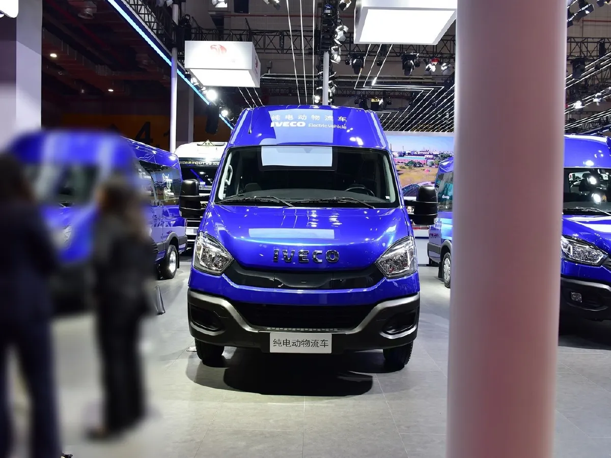 Iveco OuSheng,autocango,china used car exporter,china ev exporter,chinese used car exporter,chinese used ev exporter