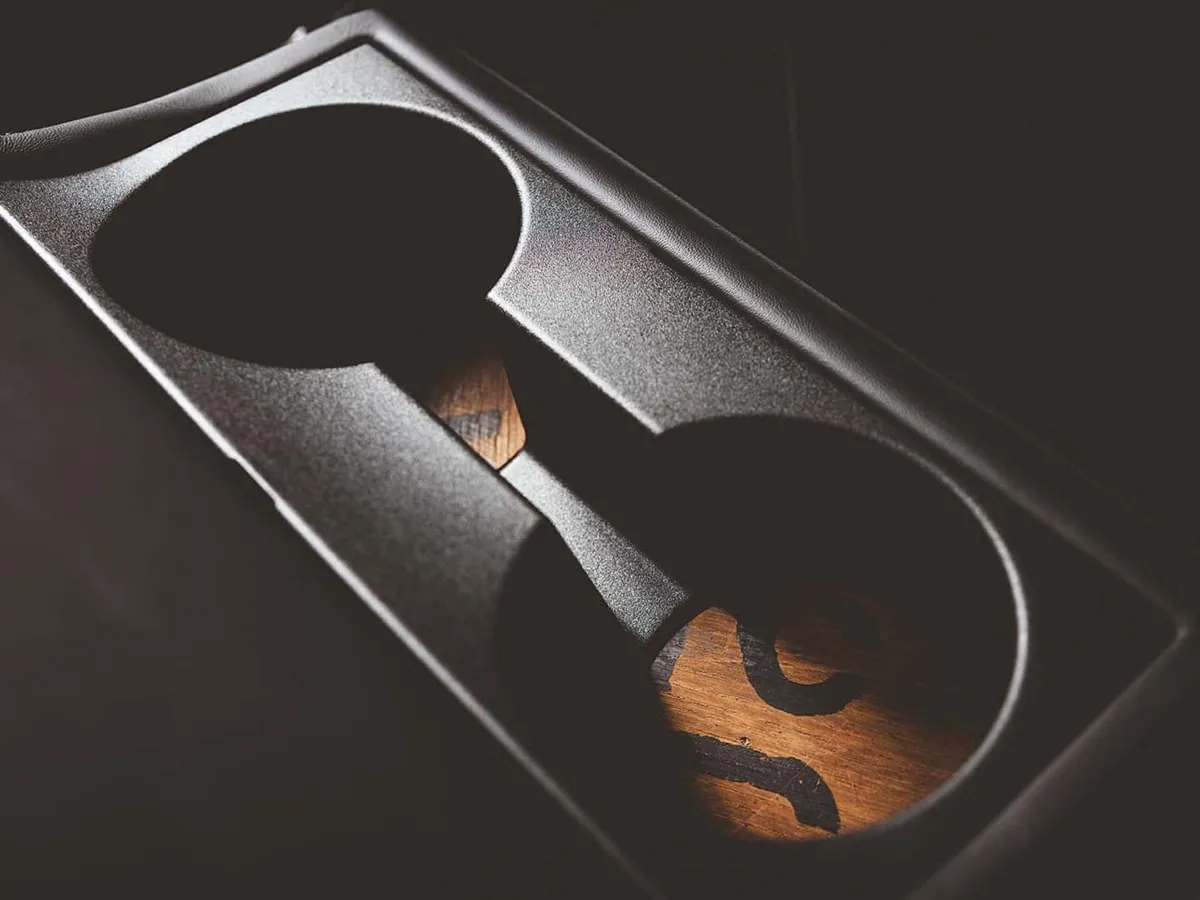 Land Rover Defender,autocango,china used car exporter,china ev exporter,chinese used car exporter,chinese used ev exporter