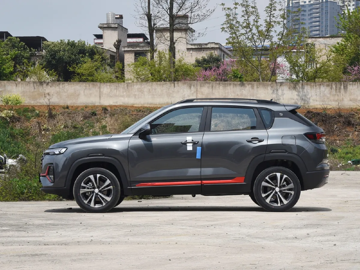 2021 ChangAn CS35 Plus 1.4T 160HP L4 7DCT,autocango,china used car exporter,china ev exporter,chinese used car exporter,chinese used ev exporter