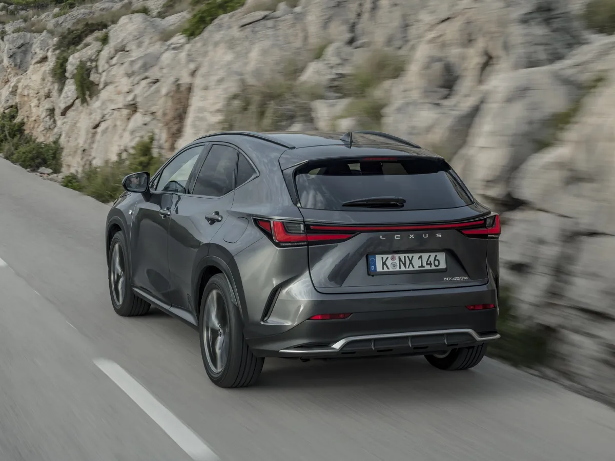 2024 Lexus NX 2.5L 185HP L4 E-CVT PHEV 16KWH,autocango,china used car exporter,china ev exporter,chinese used car exporter,chinese used ev exporter